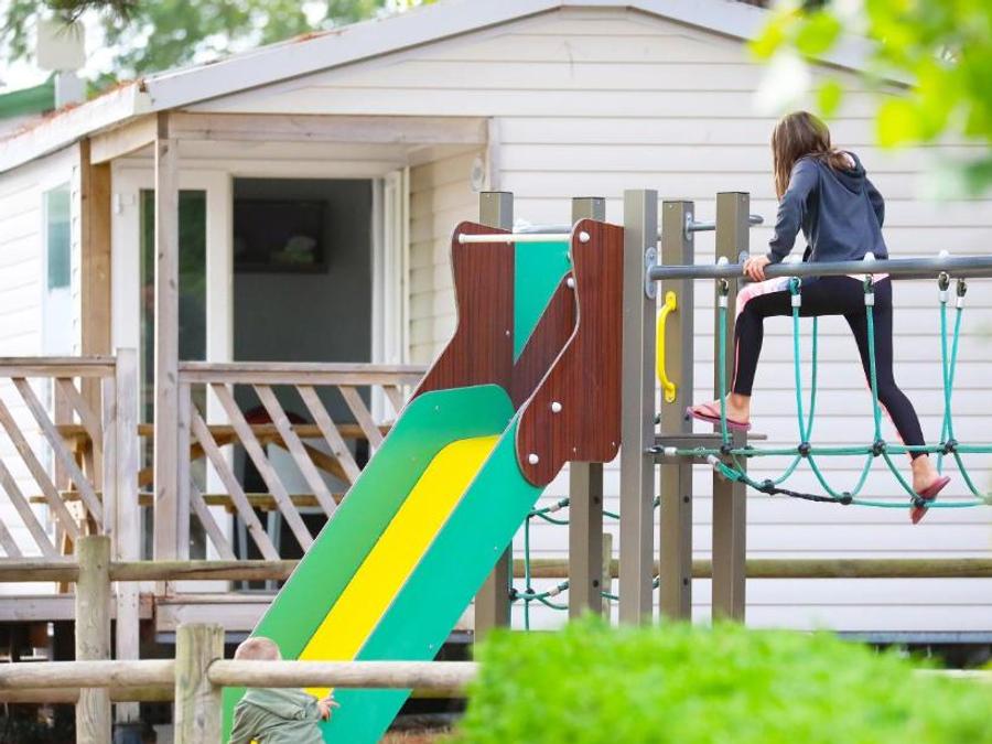 France - Camping Paradis Domaine Oyat, 4*