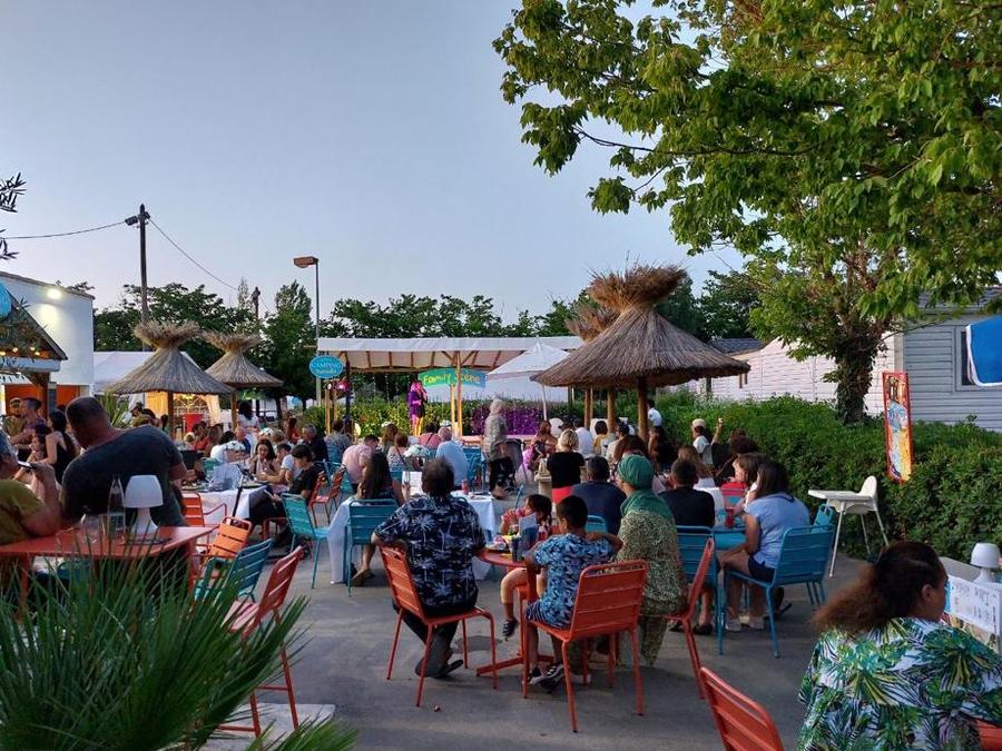 Camping Paradis les Rives de l'Hérault, 4* - 6