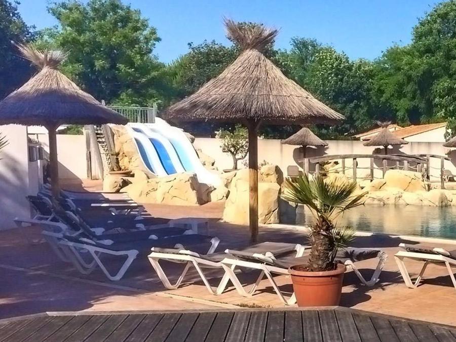Camping les Gros Joncs, 5*