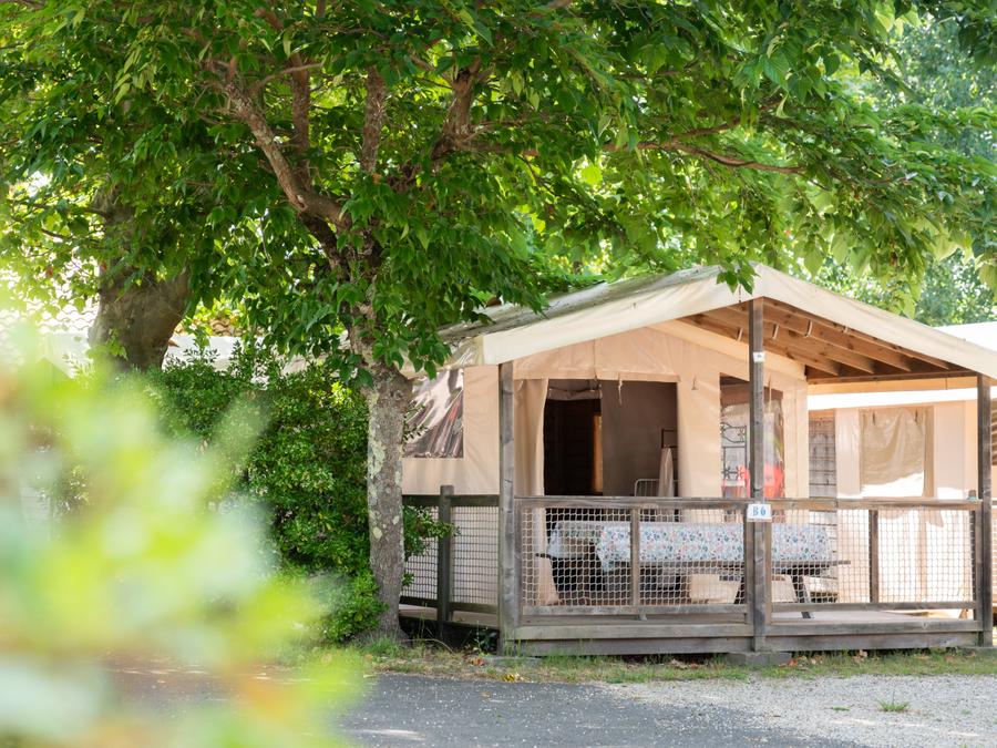 France - Routes du Monde - Camping de La Hume, 2*