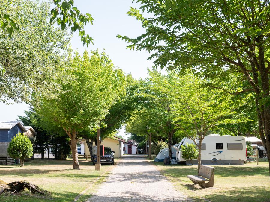 France - Routes du Monde - Camping de La Hume, 2*