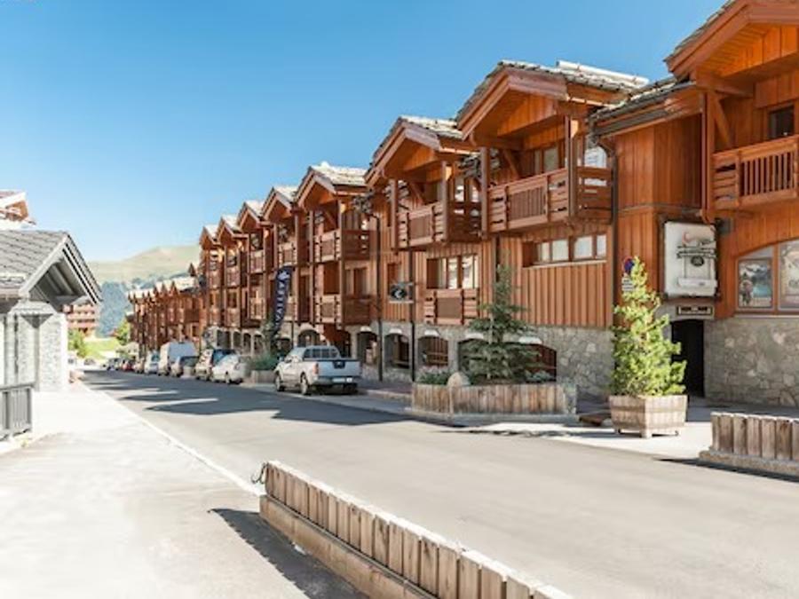 Pierre & Vacances Premium Résidence Les Chalets du Forum, 4*