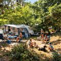Flower Camping Lac de Saint-Point Lamartine en Bourgogne