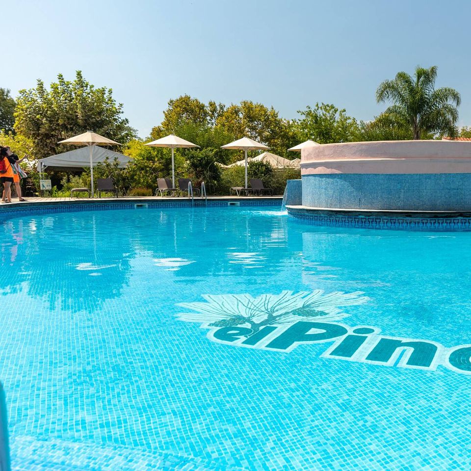 Where is Camping El Pinar located? - Photo 2