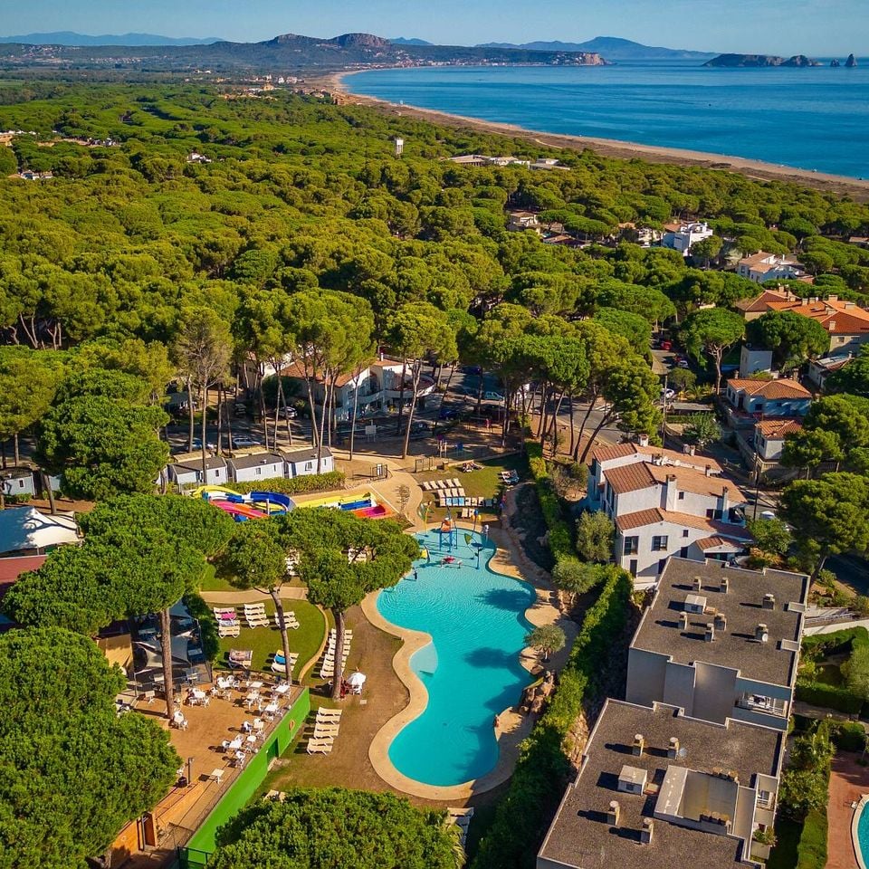 Where is the Interpals Eco Resort campsite located? - Photo 3