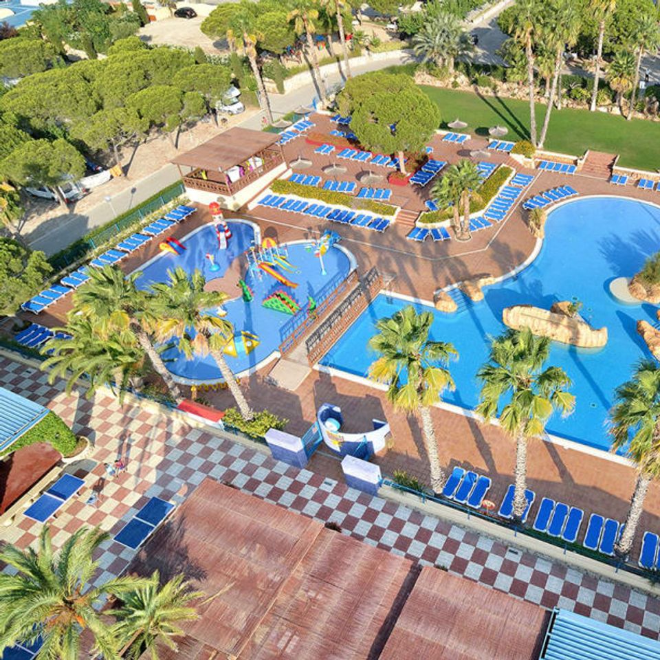 Where is Camping Stel - Roda de Bara located? - Photo 3