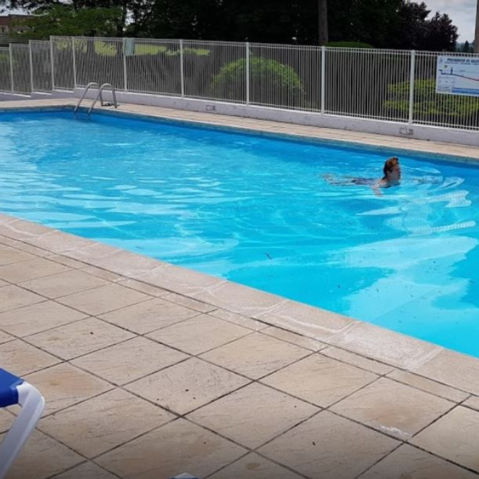 Where is Camping Château de la Rolandière located ? - Photo 3
