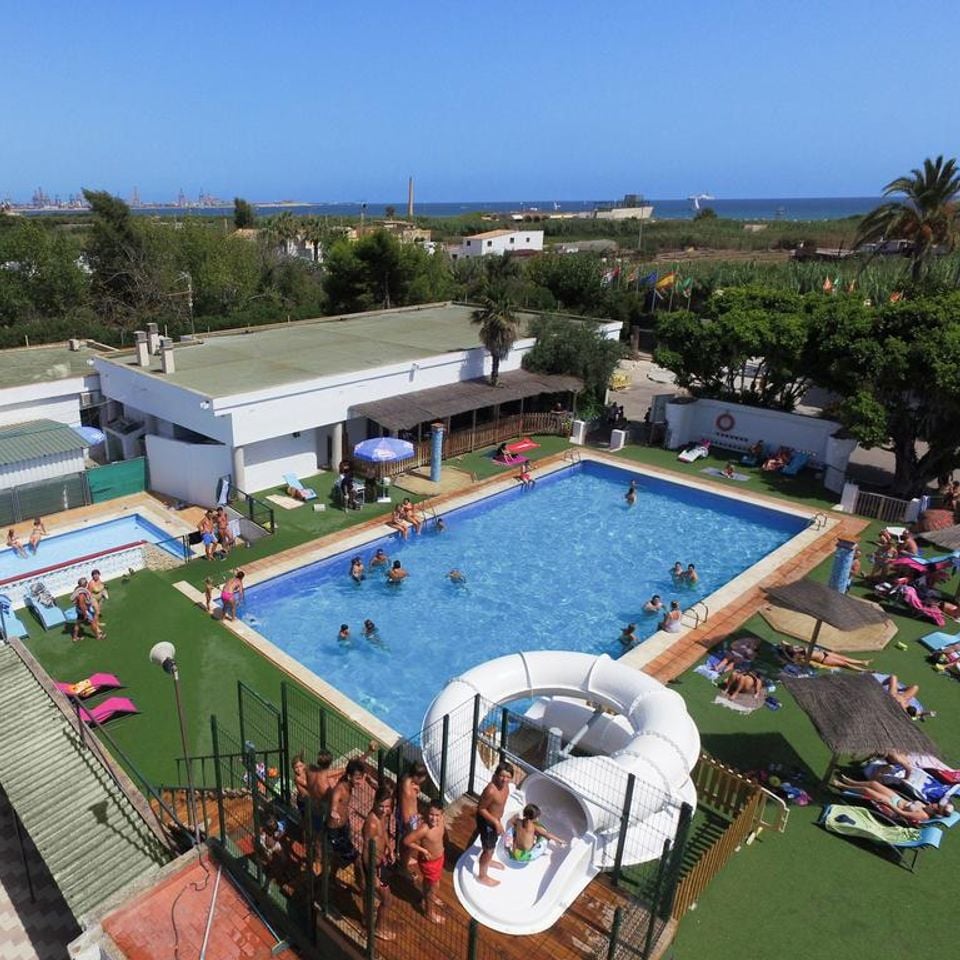 Where is Camping Coll Vert located? - Photo 3