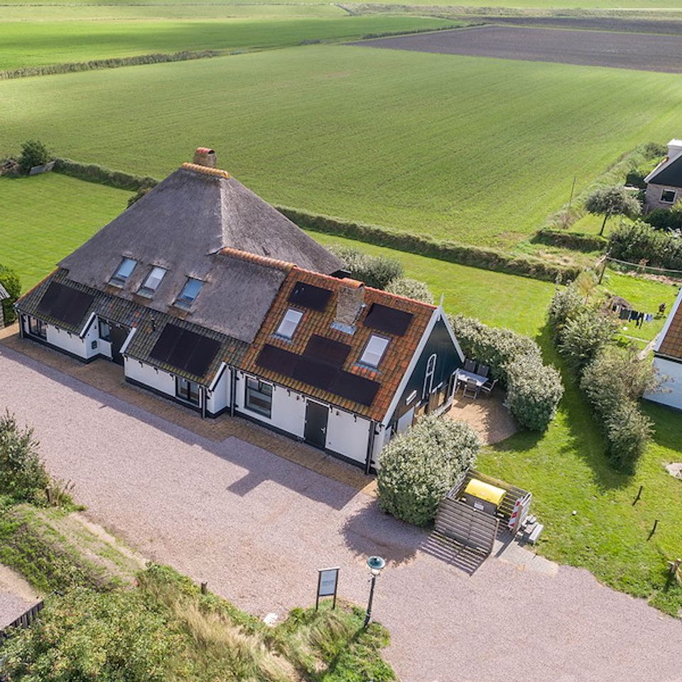 Where is Pelikaan Vakantiewoningen Texel located? - Photo 3