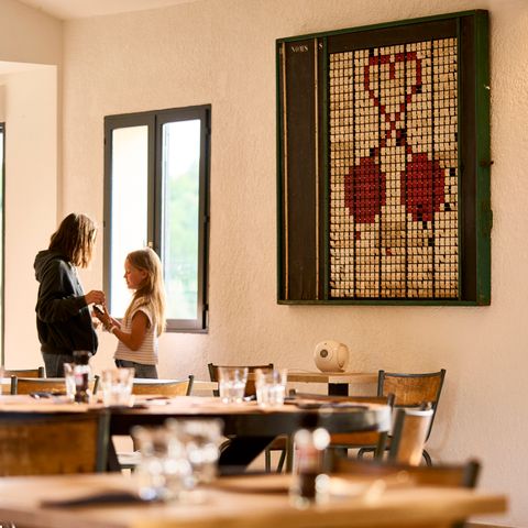 EMPLACEMENT - Emplacement ( voiture + caravane/tente + électricité + eau)