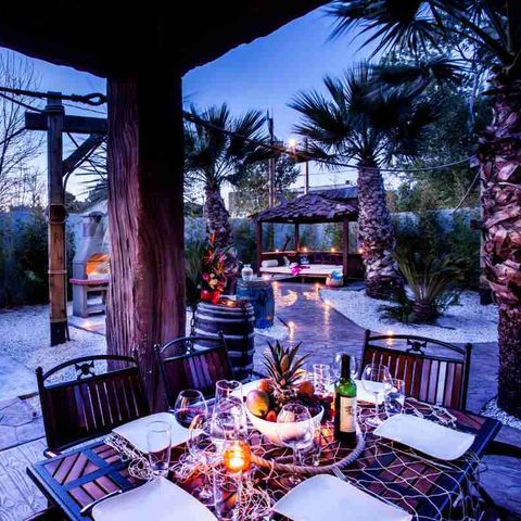 HABTIACIÓN 6 personas - Suite Prestige Barbanegra