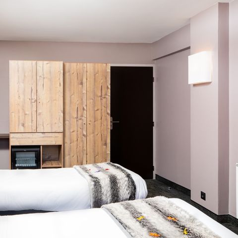 Hotelkamer 2 personen - Standaard tweepersoonskamer (Logies en Ontbijt)