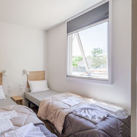 Stacaravan 6 personen - Stacaravan | Premium | 3 Slaapkamers | 6 Pers | Verhoogd terras | Airconditioning | TV