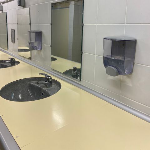 Kampeerplaats - Standplaats - Auto - Elektriciteit - 2 personen