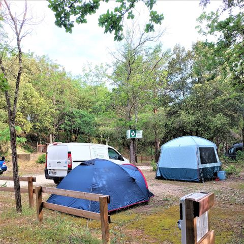 Stellplatz - Stellplatz + Auto + Strom+2 Personen