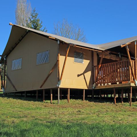 Canvas and wooden tent 5 persons - Lodge Privilège Nature - 2 bedrooms