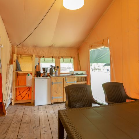 CANVAS AND WOOD TENT 6 people - Holiday park Herperduin - Safari tent 6 persons