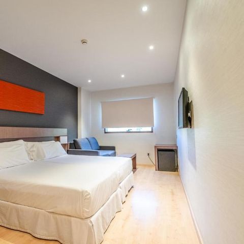 BEDROOM 4 people - Hotelroom Family Room (2 adults + 2 children)