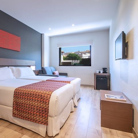Habitación 3 personas - Habitación de hotel (+ 1 niño menor de 12 años)