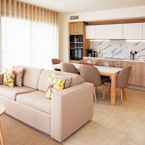VILLA 6 personas - 2 habitaciones - Amplia terraza - Jardín