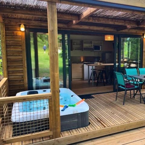 MOBILHOME 5 personnes - Cottage Pantaïa 3 Pièces 5 Personnes Climatisé + TV + Jacuzzi