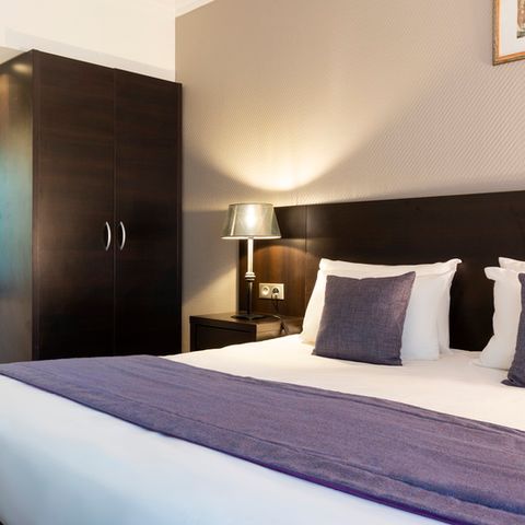 Slaapkamer 2 personen - Klassieke tweepersoonskamer - Toegang tuin