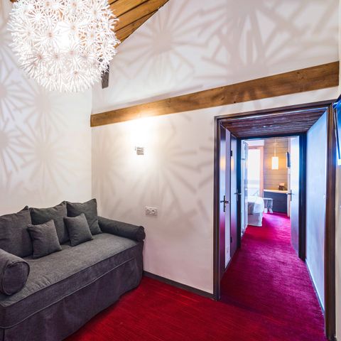 Camera 4 persone - Camera Deluxe per famiglie - vista sulle piste e balcone (Pernottamento e Prima Colazione)