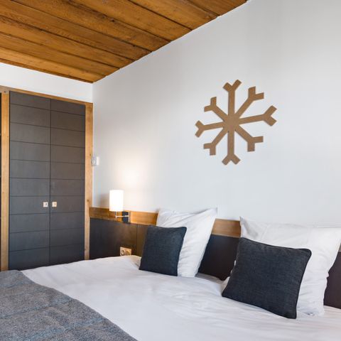 Slaapkamer 3 personen - Klassieke driepersoonskamer - Uitzicht op het Dorp