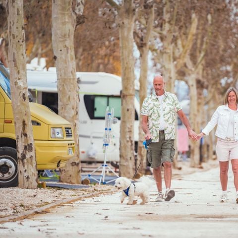 EMPLACEMENT - Forfait Etape Camping-car (1 Nuit) 1/6 pers