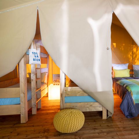 Tente en toile et en bois 4 personnes - Safari Lodge - 2 chambres + Frigidaire + Terrasse