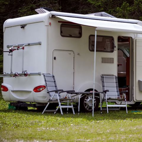 PLOT - AE (2p package / electricity / tent)