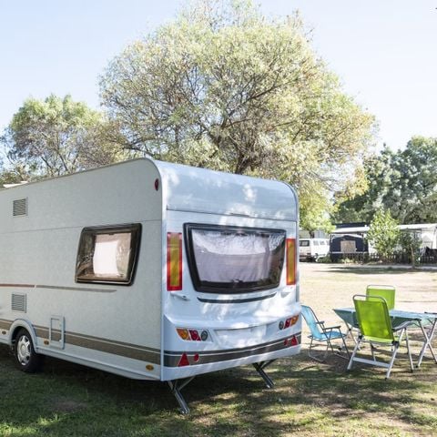 PIAZZOLA - AE (pacchetto 2p / elettricità / tenda)