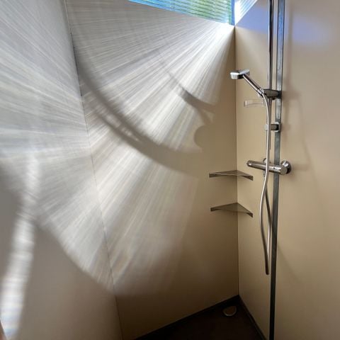 EMPLACEMENT - Emplacement avec Sanitaire privé