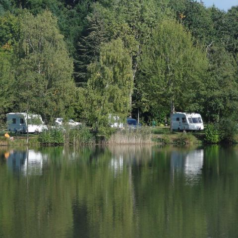Stellplatz - Komfortstellplatz mit Strom 10A