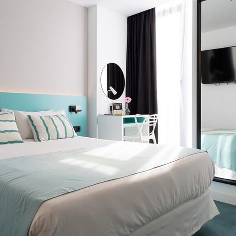 BEDROOM 2 people - Double room