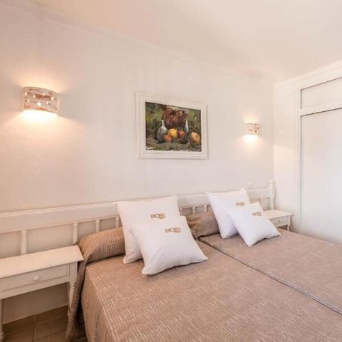 Appartement 6 personen - 4 volwassenen + 2 kinderen (onder 15) - 2 slaapkamers