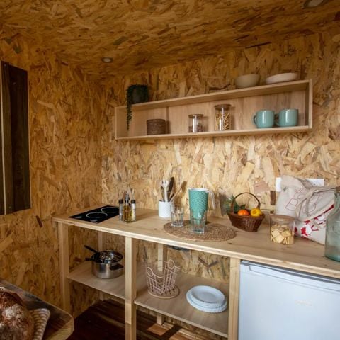 Kampeerplaats - Plaatsing Confort - Tedey Box