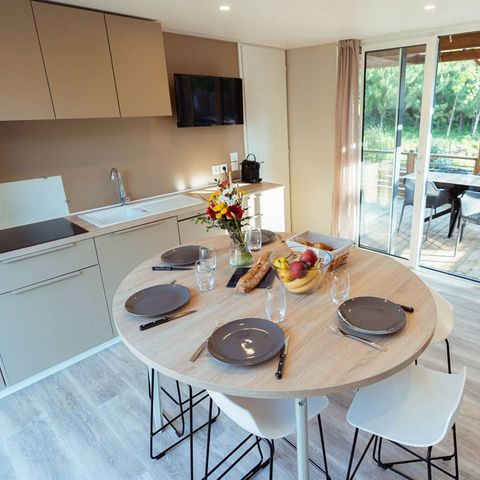 Mobile home 4 persons - Exclusive - 2 bedrooms - 2 shower rooms - Air conditioning.