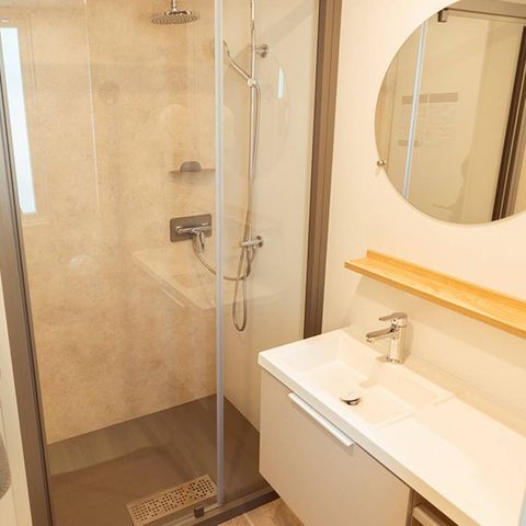 MOBILE HOME 4 people - Exclusive - 2 bedrooms - 2 shower rooms - Air conditioning.