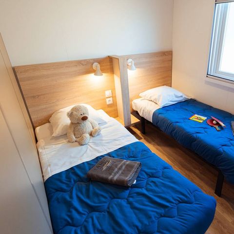 MOBILHOME 4 personas - Exclusivo - 2 dormitorios - 2 cuartos de ducha - Aire acondicionado.