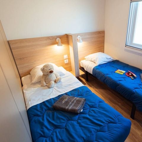 MOBILE HOME 4 people - Exclusive - 2 bedrooms - 2 shower rooms - Air conditioning.