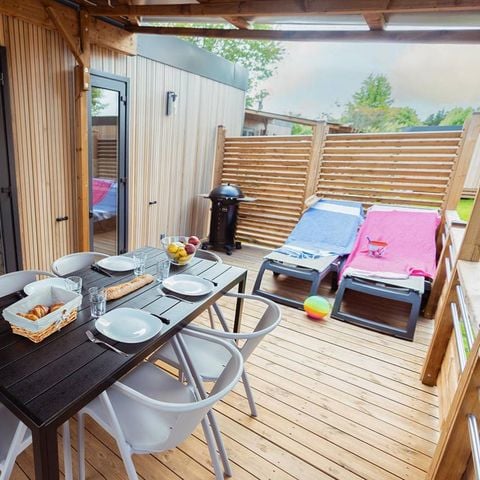 Stacaravan 6 personen - Exclusief - 3 slaapkamers - 2 doucheruimtes - Airconditioning.