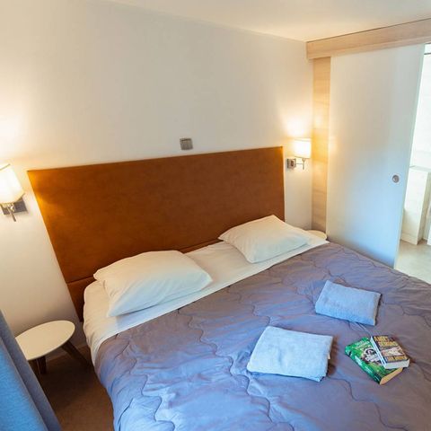 MOBILHOME 8 personas - Exclusif - 4 habitaciones - 3 cuartos de ducha - Aire acondicionado. 2 módulos