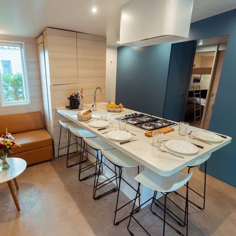 Stacaravan 8 personen - Exclusief - 4 slaapkamers - 3 doucheruimtes - Airconditioning. 2 modules