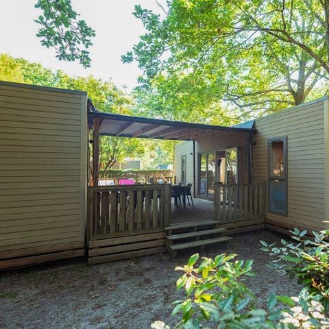 Stacaravan 8 personen - Exclusief - 4 slaapkamers - 3 doucheruimtes - Airconditioning. 2 modules