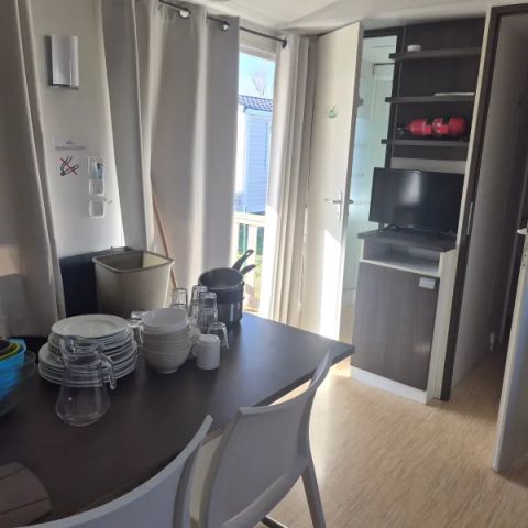 Mobilheim 2 personen - Mobil Home Aqua 1Zi 2Pers Terrasse Halbüberdacht Clim TV