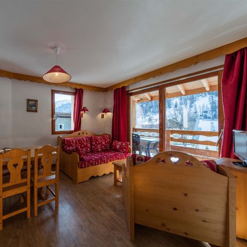 Apartment 6 persons - 2-room flat + mountain corner sleeps 6
