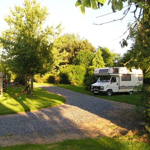 Stellplatz - Stellplatz mit Strom