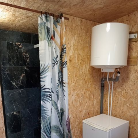 Stellplatz - premium mit eigener Sanitäranlage