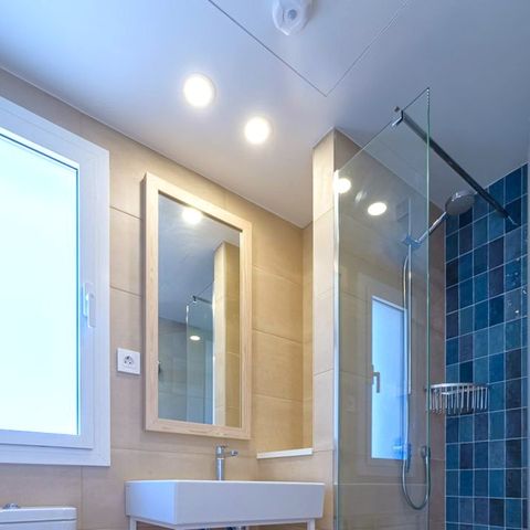 APPARTAMENTO 5 persone - Appartamento con 2 camere da letto ACCESSO AL CAMPEGGIO e parcheggio a pagamento